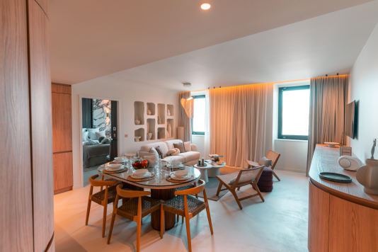 Salon avec vue sur le Vieux Port