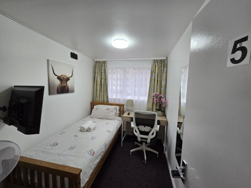 Room 5