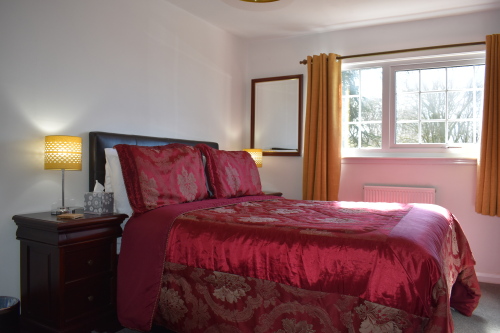 Apartment-Private Bathroom-Garden view-Heddon Suite - SELF-CATERING
