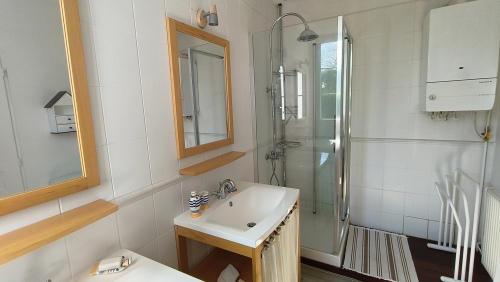 double vasque, douche, wc