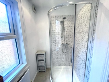 1st Floor Bathroom