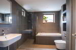 Walk In Shower+ Tub 