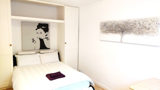 Bedroom 2 bed & picture