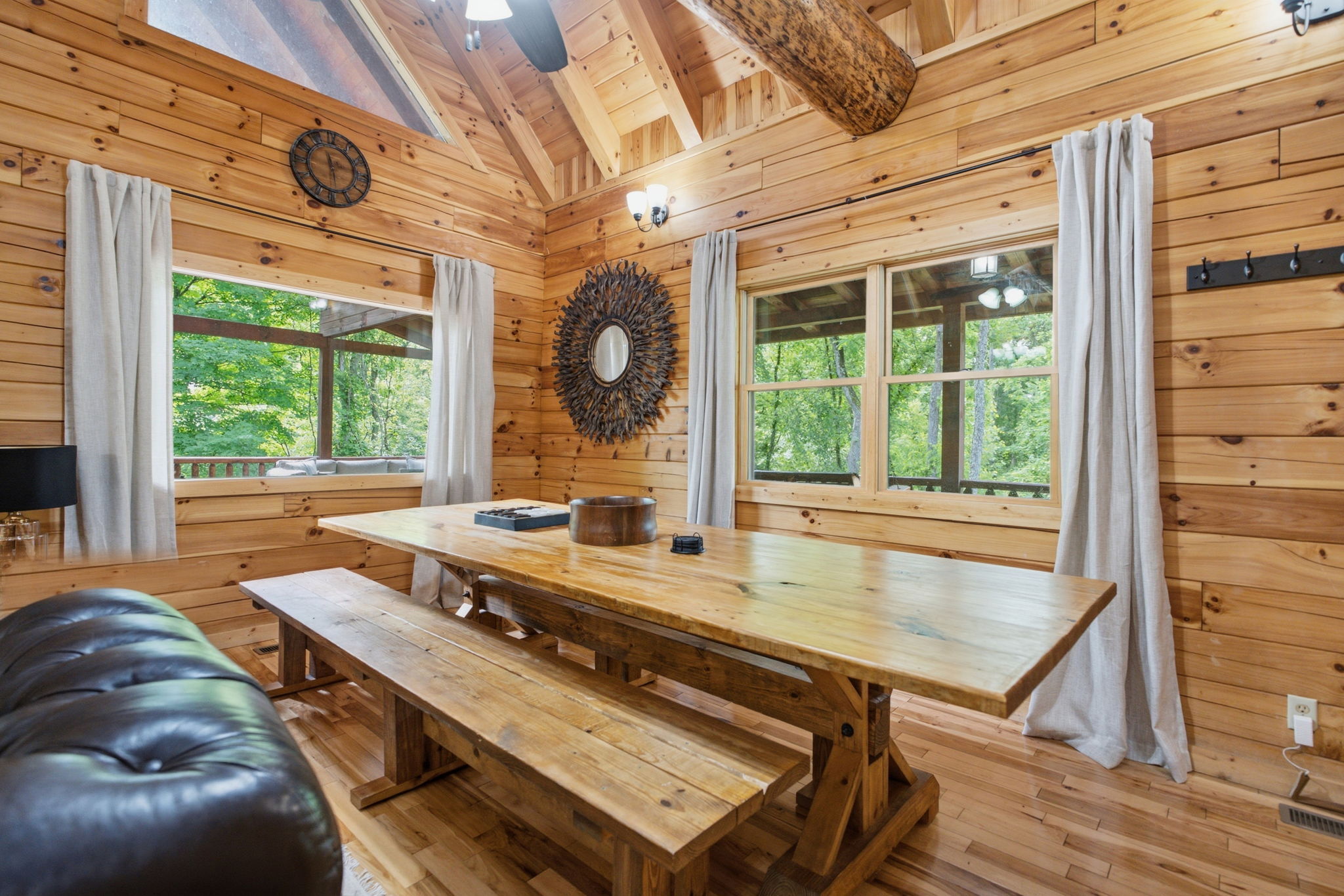 Firefly Hollow Lodge | Photo 17