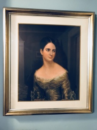 Elisabeth's portrait as a young woman is prominently displayed.