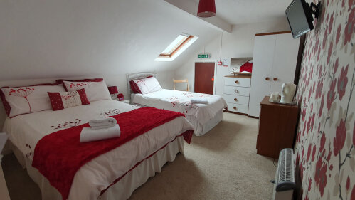 Family room-Classic-Ensuite with Bath-Room 14-4th Floor