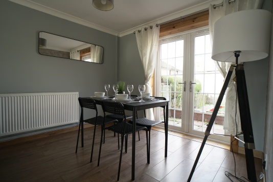LIVINGROOM