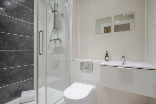 Clean and spacious bathroom