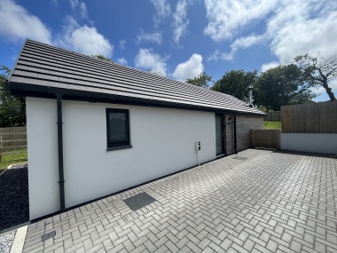 Drive way and cottage 