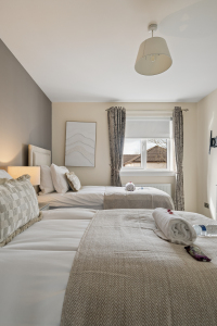 Twin bedroom