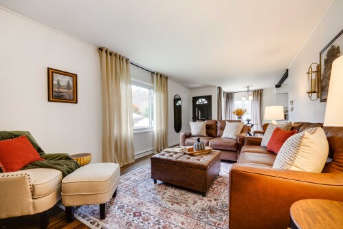 Living room / front door entrance