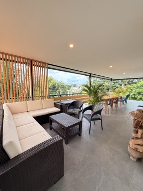 terrasse principale, réception