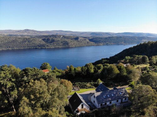 Drovers Lodge - Loch Ness View