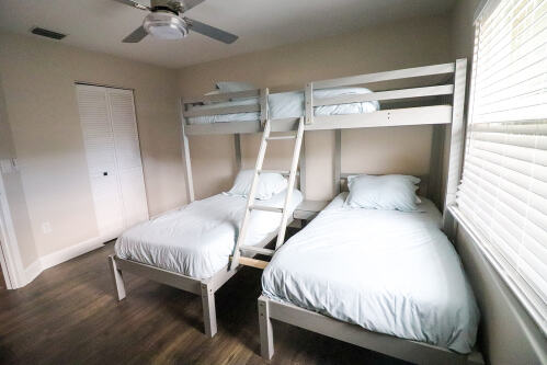 Triple Bunk Room