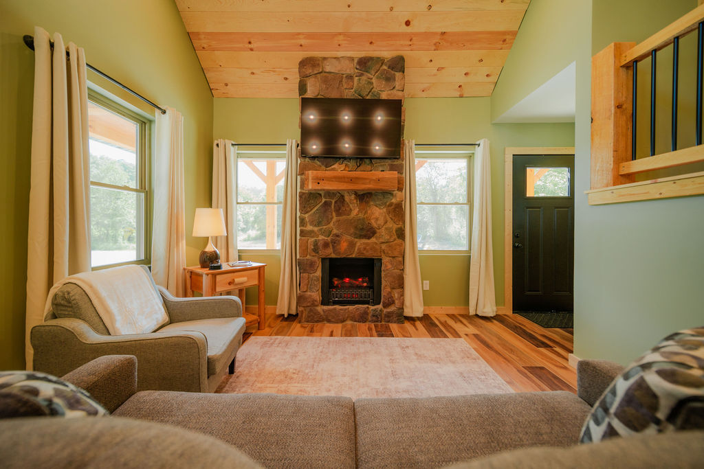The Riparian Cabin 5
