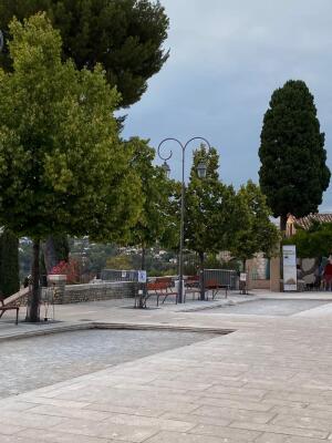 JEU DE BOULE A LA PLACE DU CHATEAU