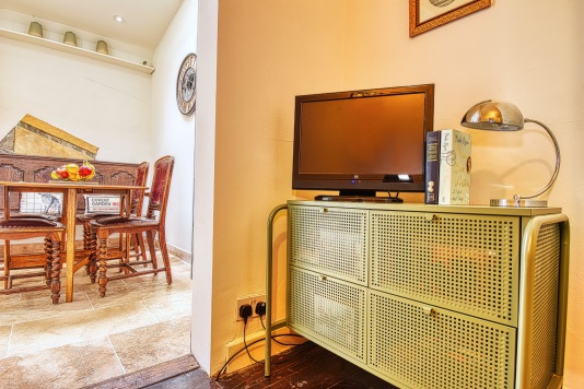 TV in Lounge with DVD player & DVDs