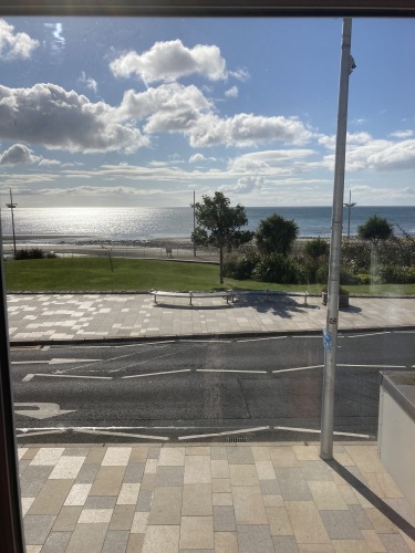 3 bedroom boutique art apartment with sea views