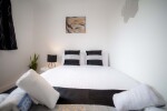 OneStop Short Lets Canning Town Double Bed
