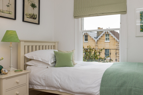 Cityscape view Bedroom Super Single first floor