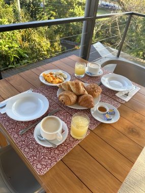 petit déjeuner continental