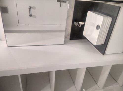 meuble miroir et rangements