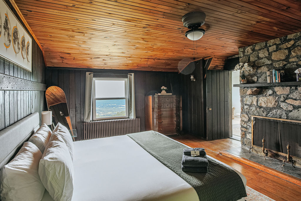 Swannanoa Suite 4