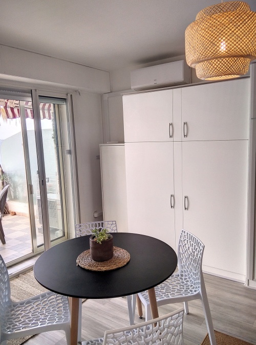 lit meuble 2 place et climatisation