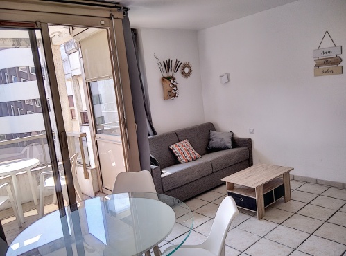 canapé lit 2 places dans le salon