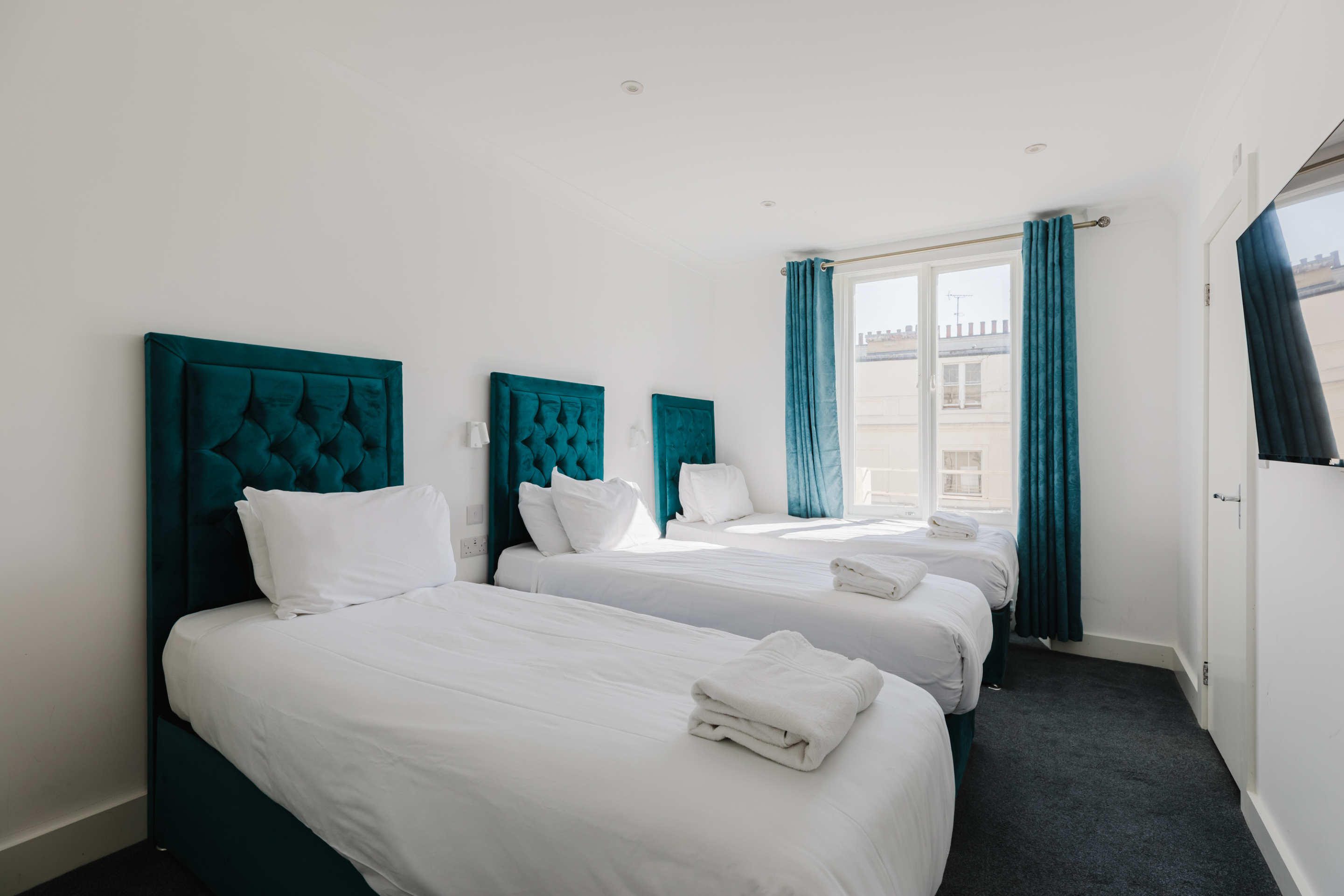 Standard Triple Room — photo 1 of 12