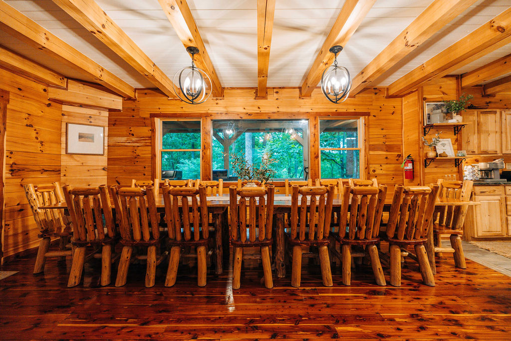 Rustic Cedar Inn | Photo 13