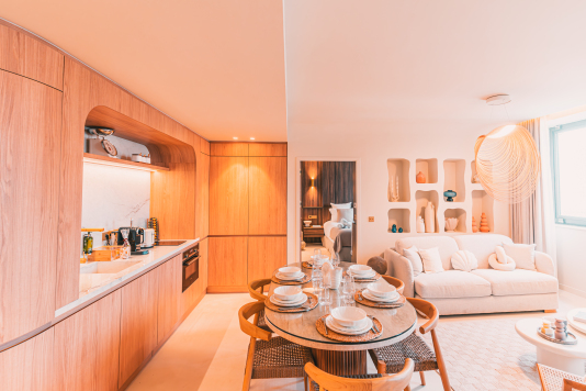 Salon avec vue sur le Vieux Port