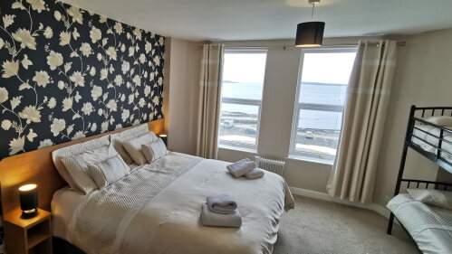 Family room-Classic-Ensuite with Shower-Sea View-Room 10-3rd Floor