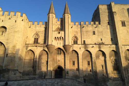 Le palais des papes d'Avignon