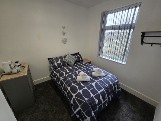 Room 2 Double Bedroom 