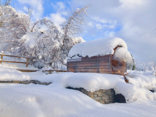 Rez-de-chaussée, extérieur - Après d’abondantes chutes de neige, c’est assurément le meilleur moment pour profiter du sauna.
