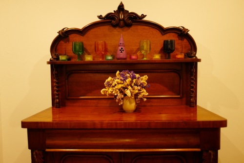 Dresser for crockery