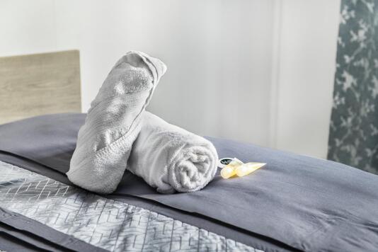 TOWEL DISPLAY