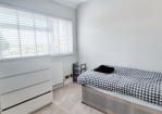 Bedroom 2: Chest of Drawers + Single bed