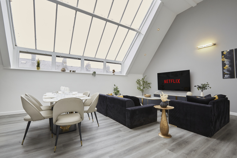 Hayy Modern Penthouse Near Bradford City Centre
