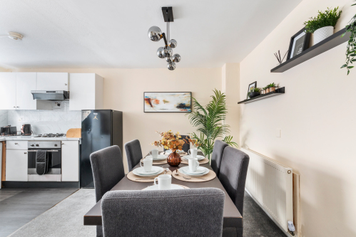 Dinning area/Kitchen