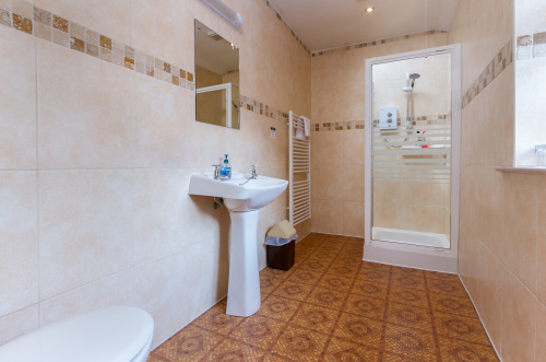 Double room-Standard-Ensuite with Shower-Double en-suite ROOM ONLY