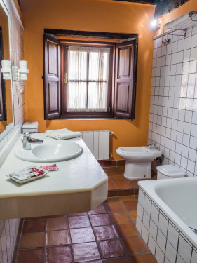 Apartamentos y posada la Robla Cantabria