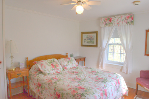 C8 Carriage House -Queen,-Double room-Ensuite-Superior-Countryside view - Base Rate
