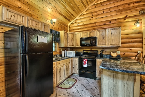 Closeup of Full Kitchen