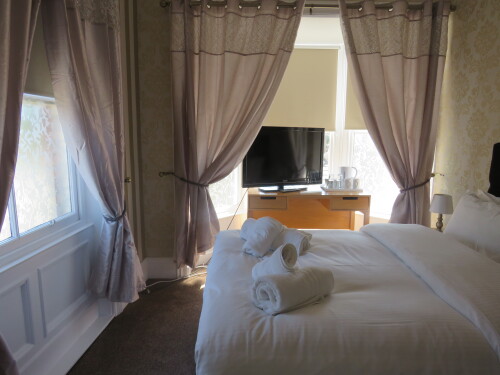 Double room-Comfort-Ensuite with Shower-Countryside view-room 4 double