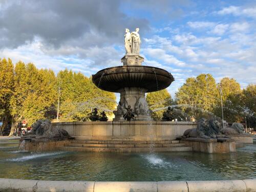 La place de la Rotonde Aix en Provence 
