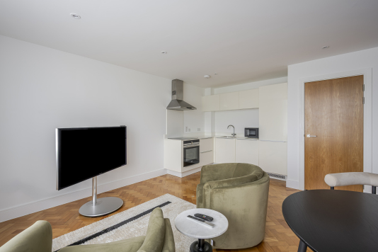 Beautifully designed living room. Sky Sports (football & F1)/Sky Movies, Netflix and many more all included