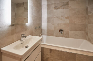 King En-Suite Bathroom