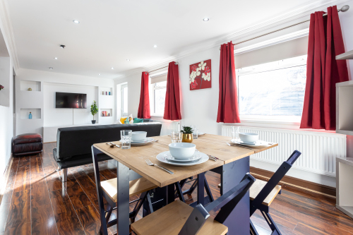 Open Plan Lounge, Kitchen & Dining Area